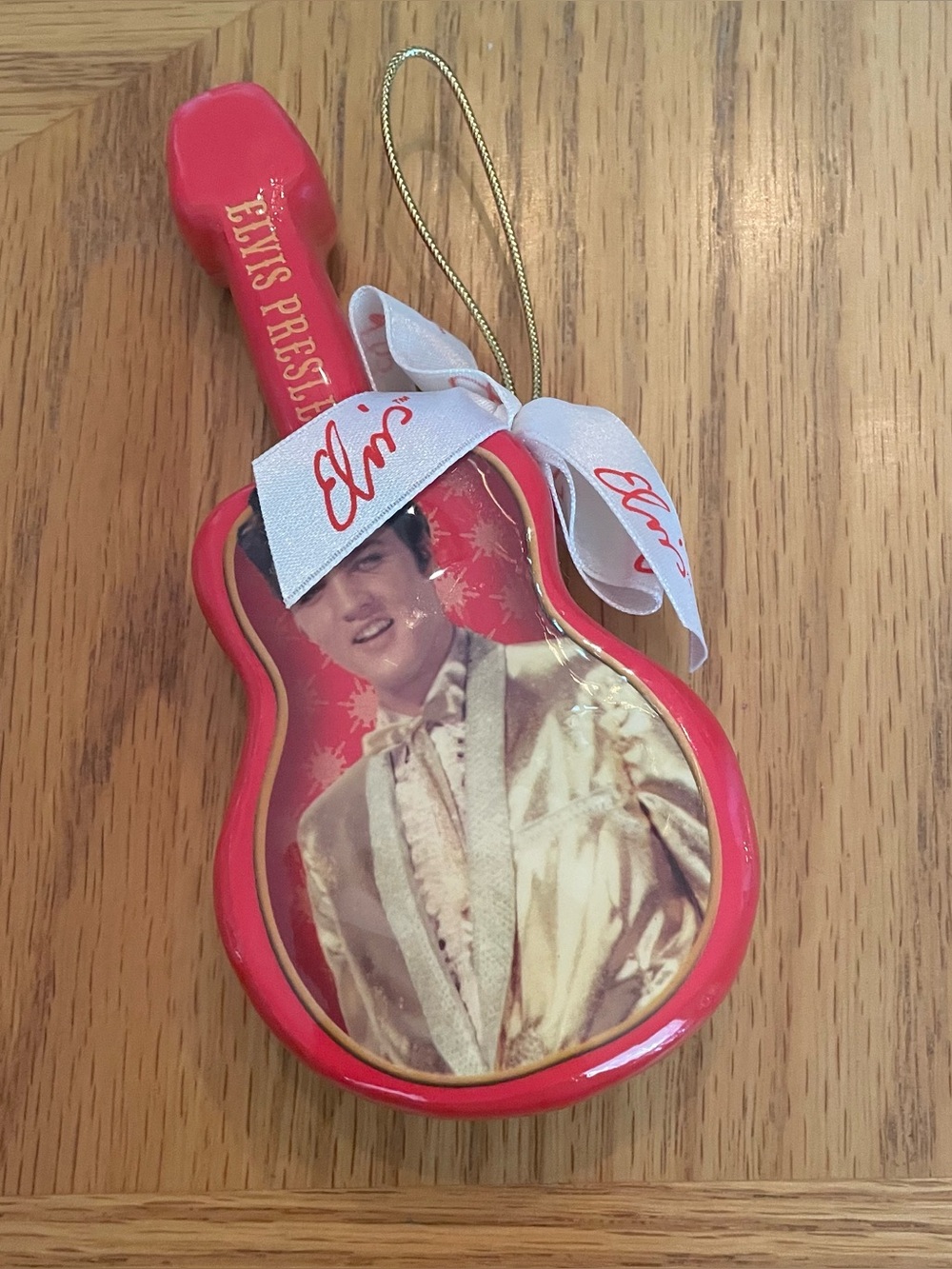 Elvis Presley 2006 Christmas Rock n Roll Red Guitar Signature Ornament